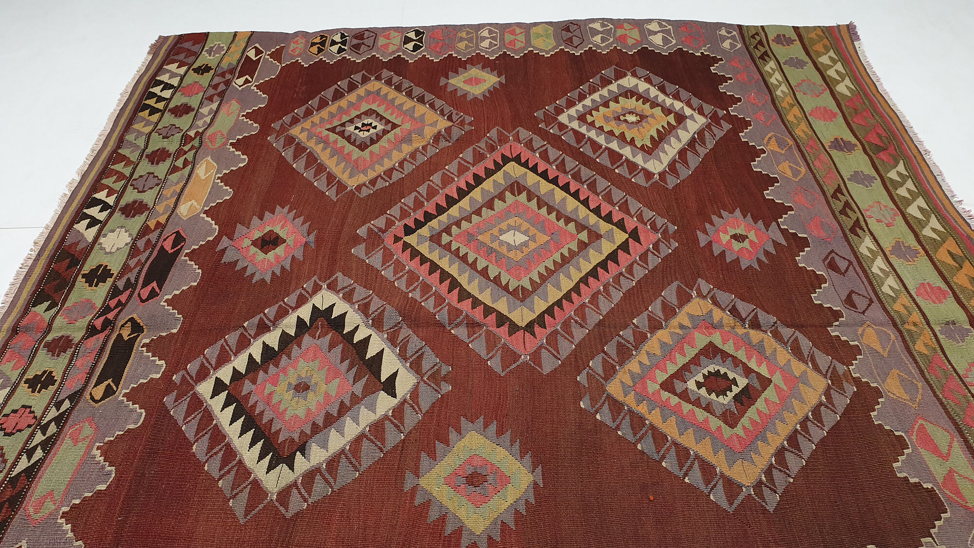 Tapis turc kilim 184x167 cm