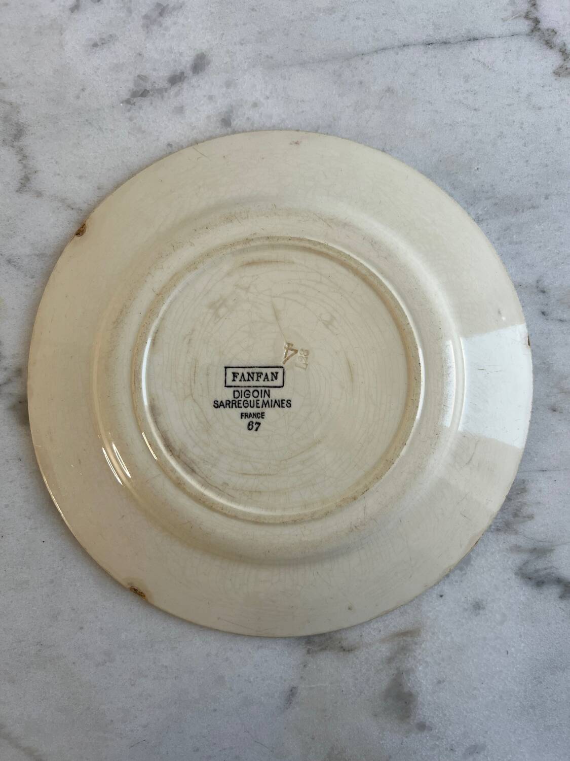 Assiette plate Fanfan de Digoin Sarreguemines