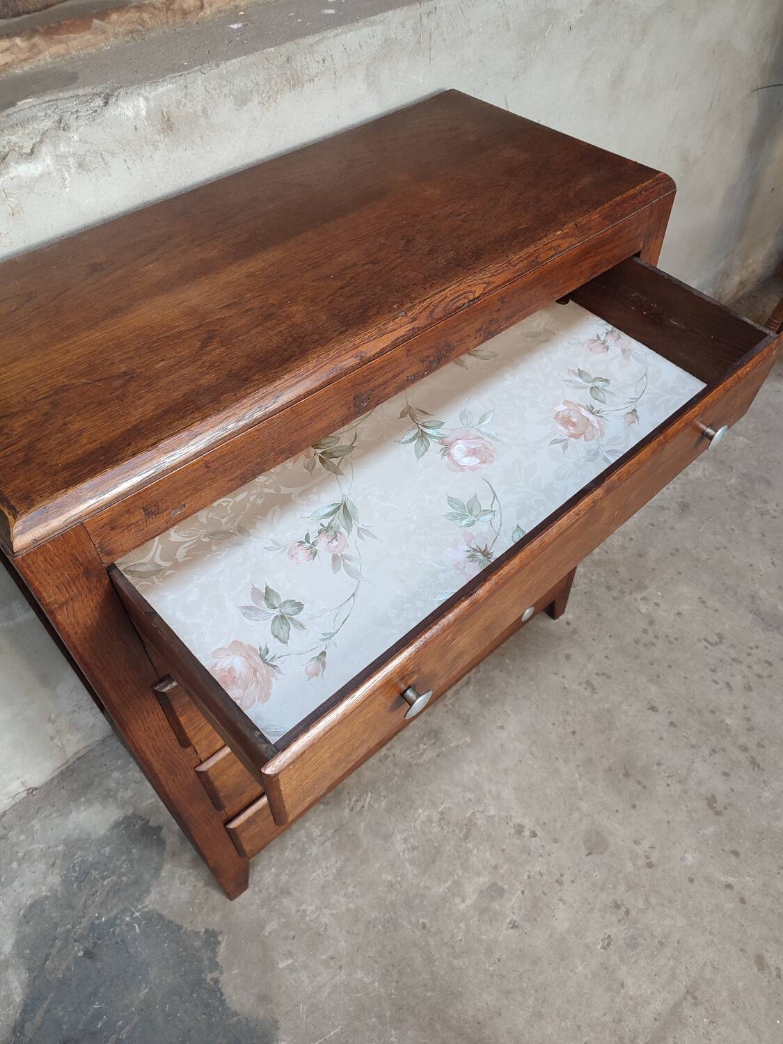 Commode vintage