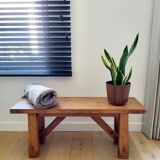 Banc vintage en bois, fabriqué artisanalement, style rustique