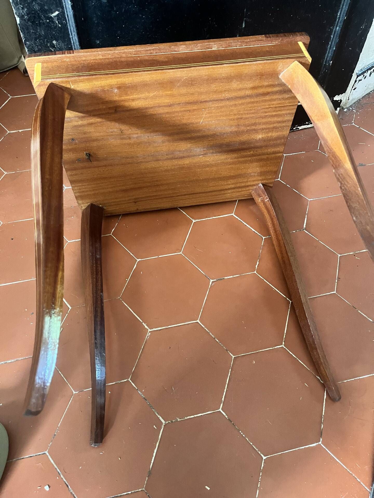 Music table in Italian marquetry (Sorrento) - Melody "Torna"
