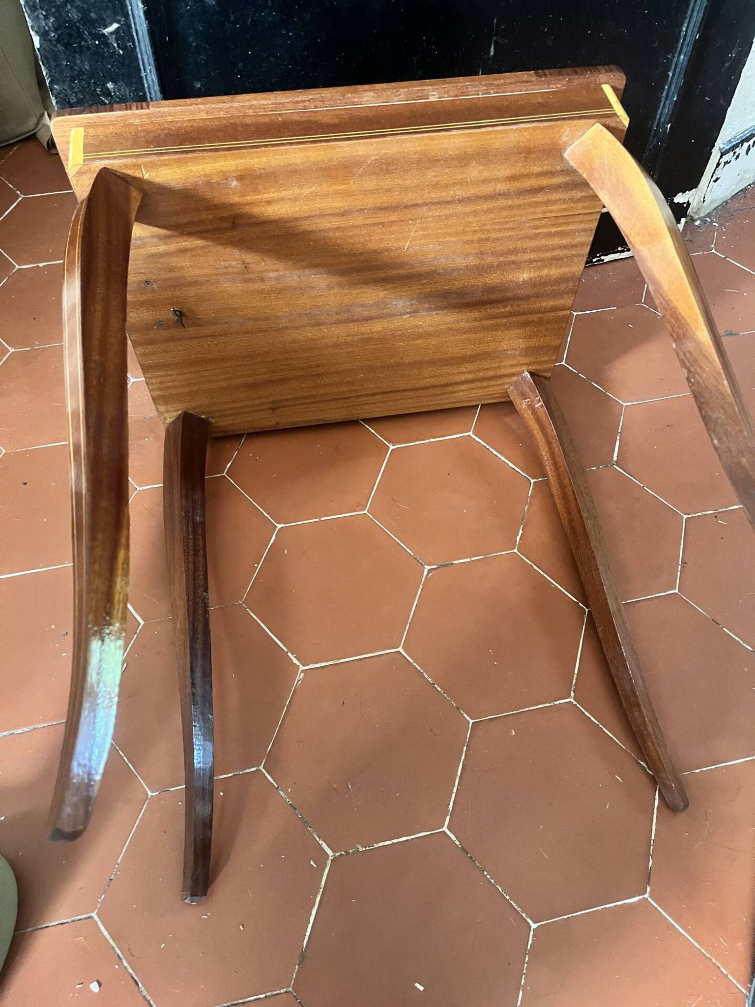 Table à musique en marqueterie italienne (Sorrente) - Mélodie « Torna