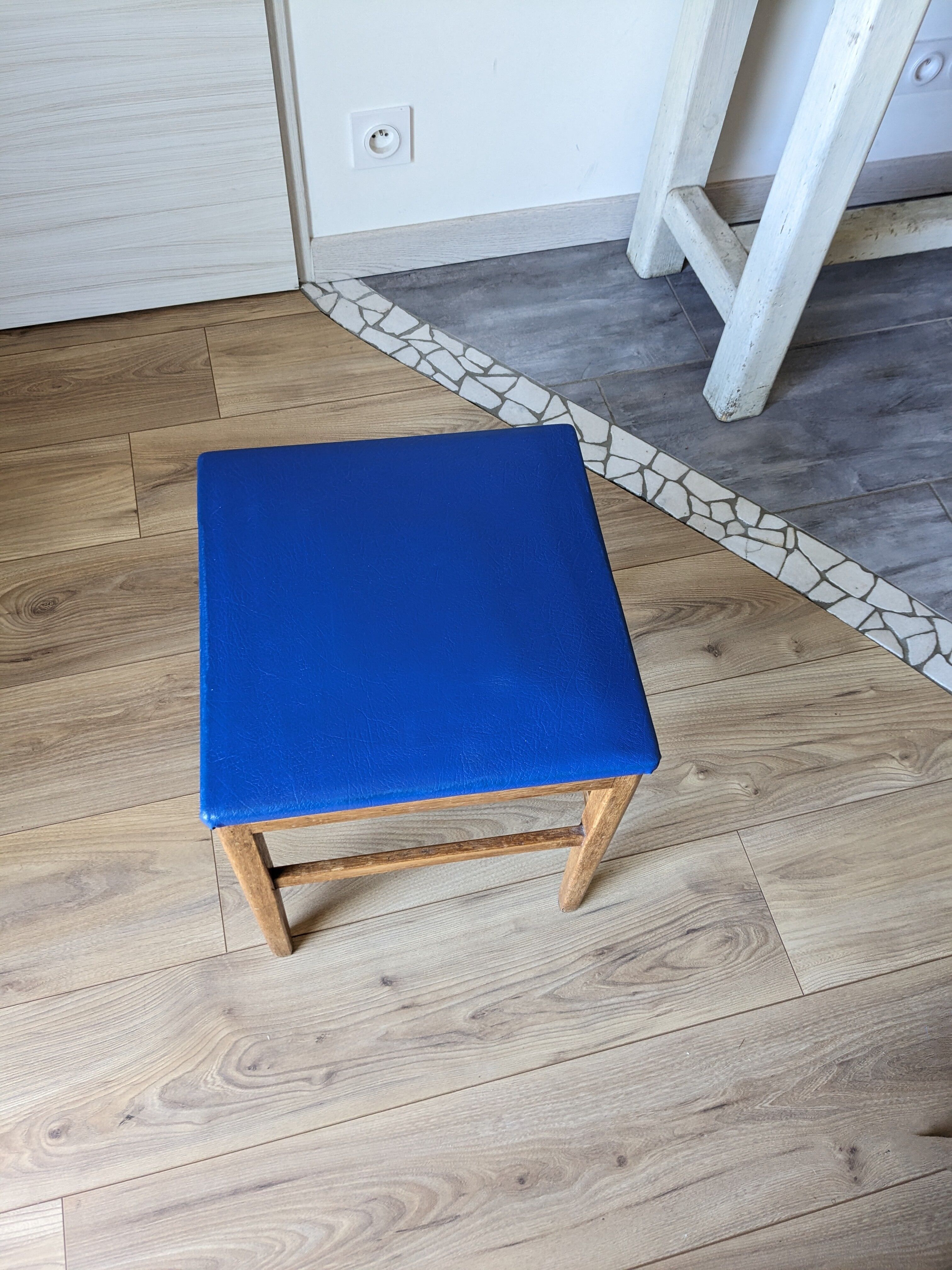Vintage Scandinavian stool in skai
