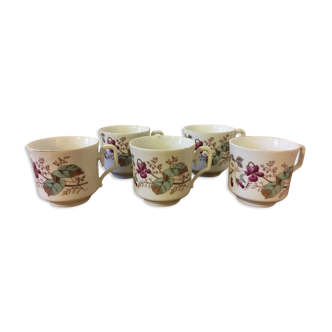 Floral pattern porcelain cups