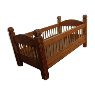 Old doll bed