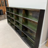 Grand meuble à casiers en métal