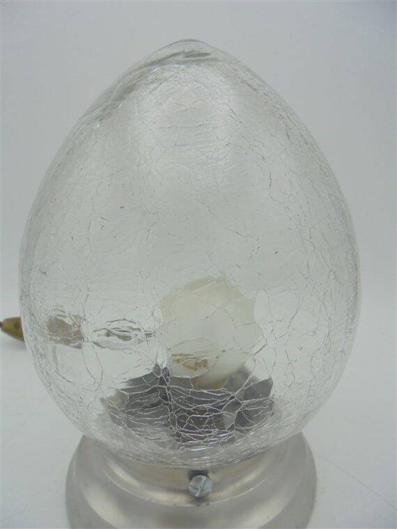 Cracked glass lamp