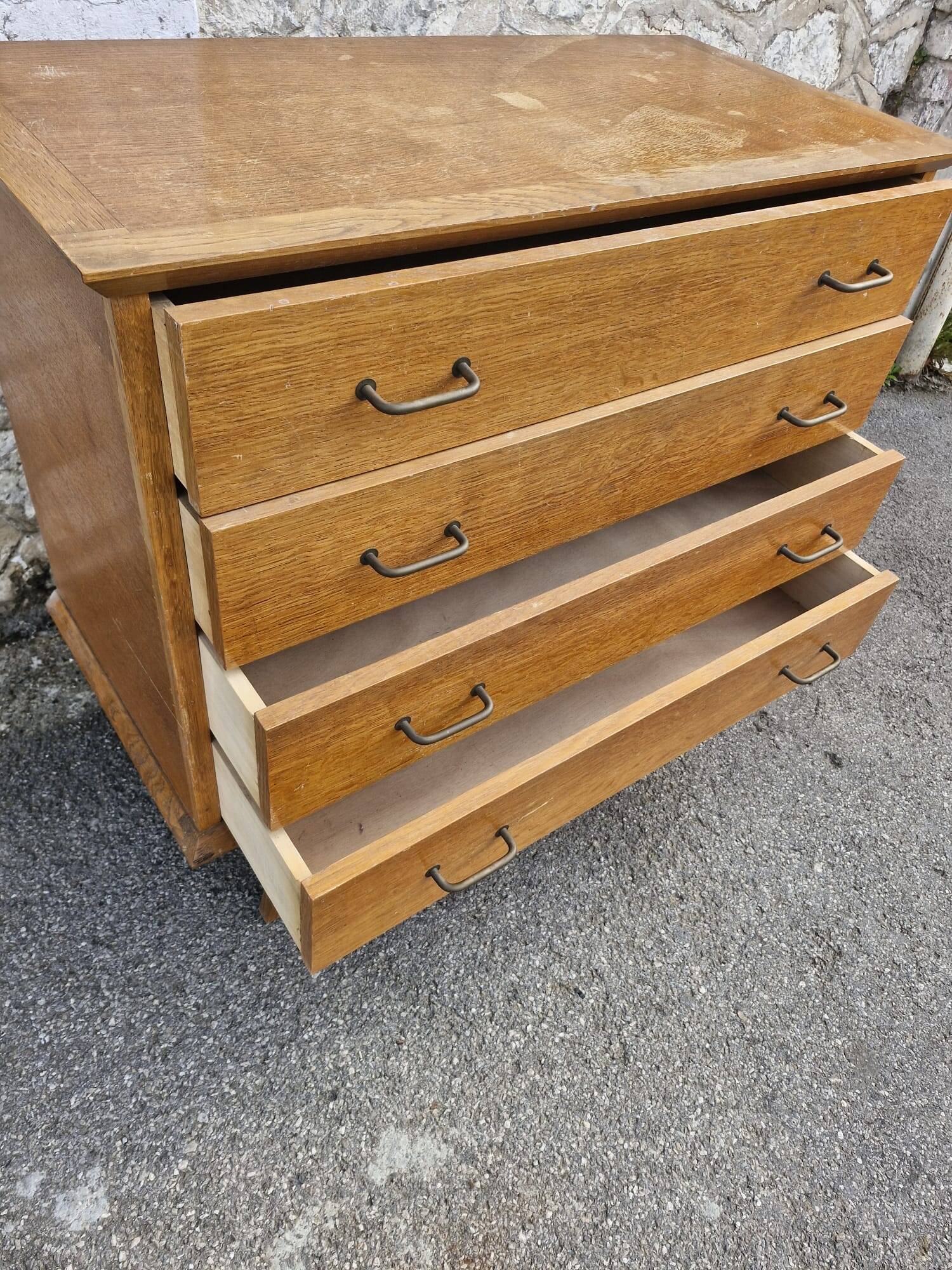 Commode