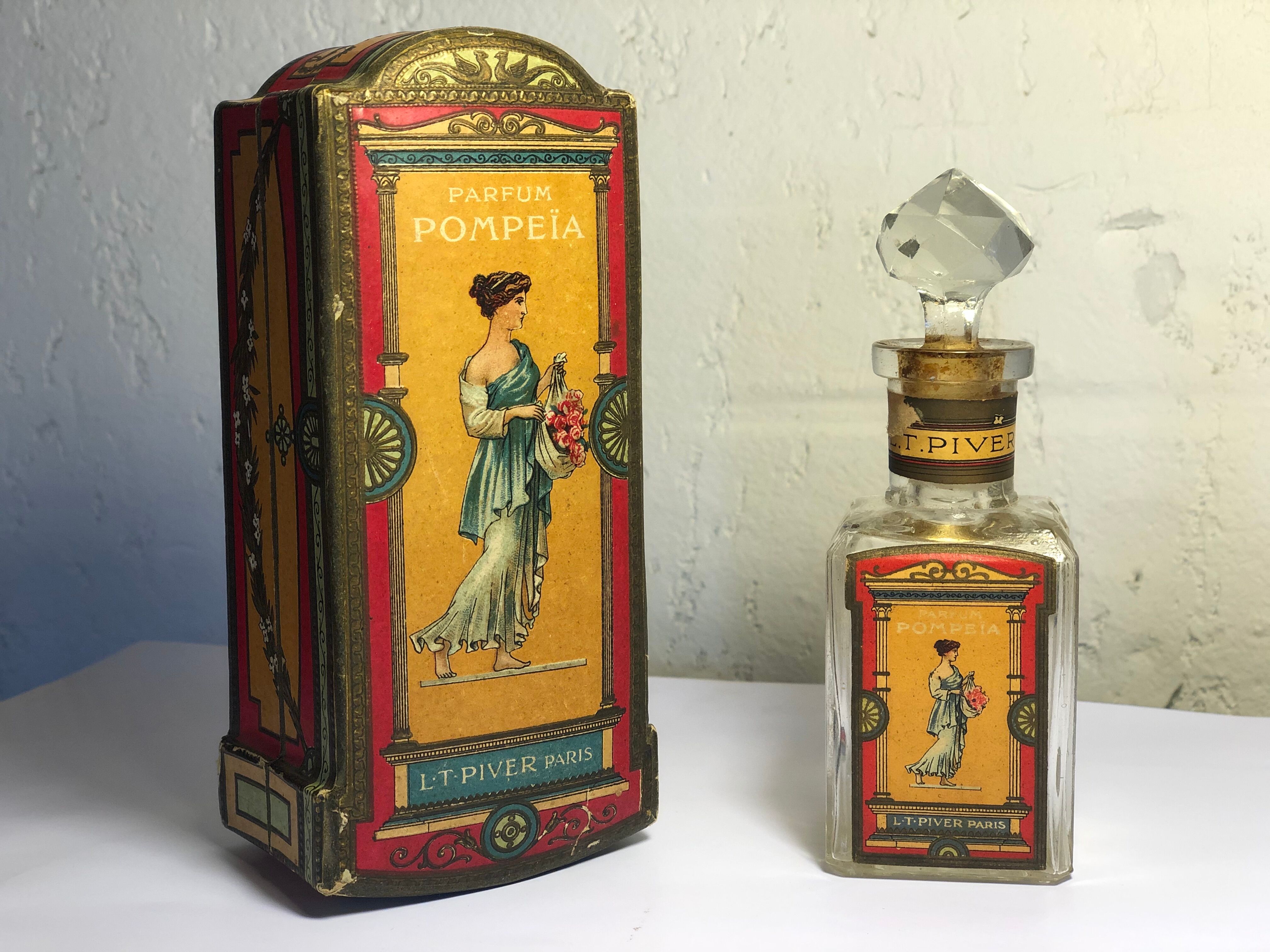 Old flacon with louis-toussaint piver Pompeia box 1907 empty year