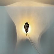 Set of 2 italian Mid Century Modern brass leaf shaped wall lamps by Tommaso Barbi