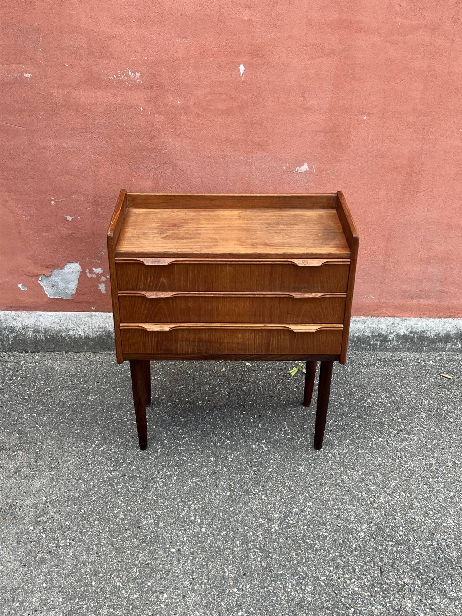 Danish vintage teak chest of drawers / nightstand, Mid century modern 1960