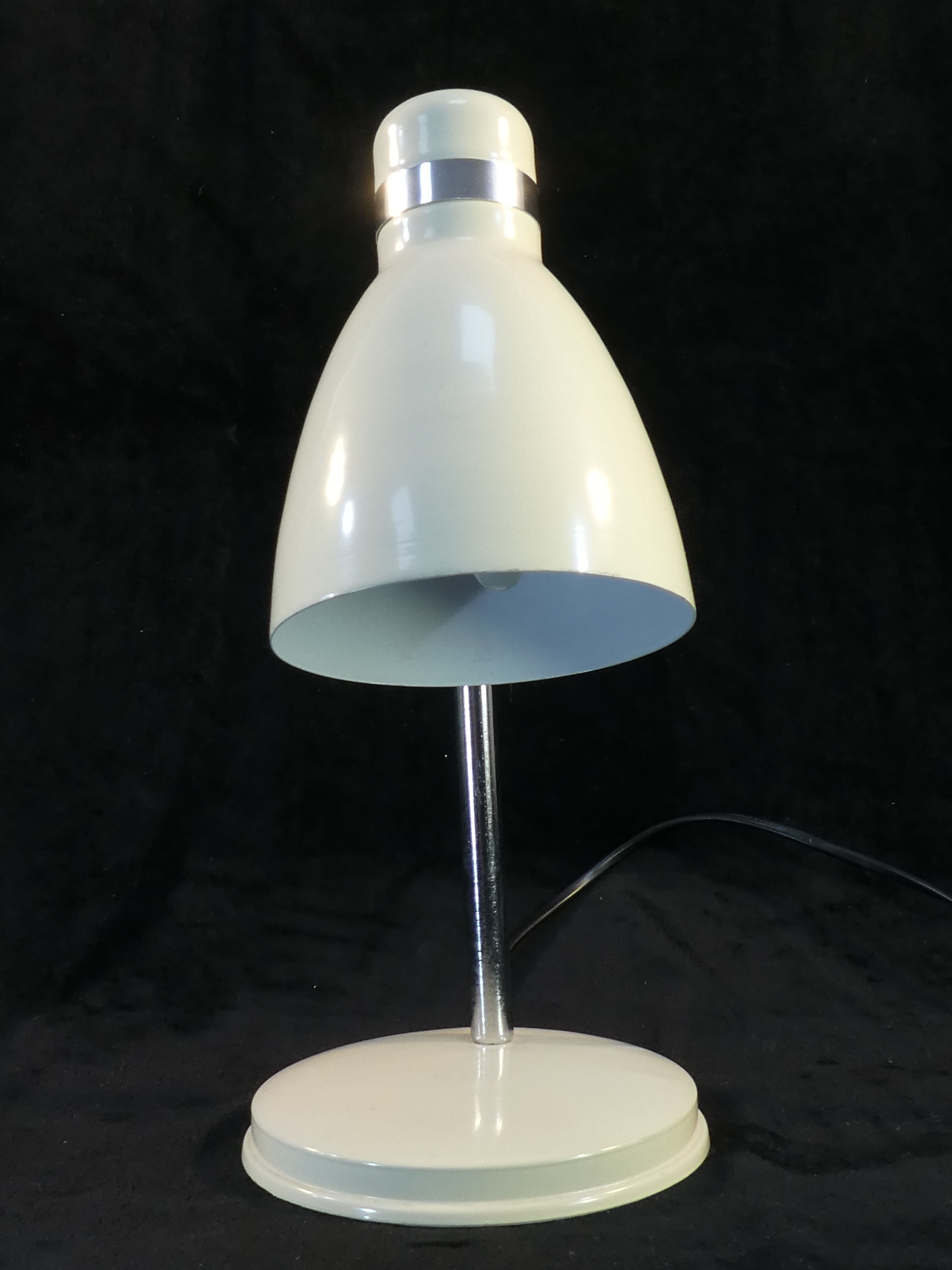 Vintage articulated desk lamp in beige metal years 70