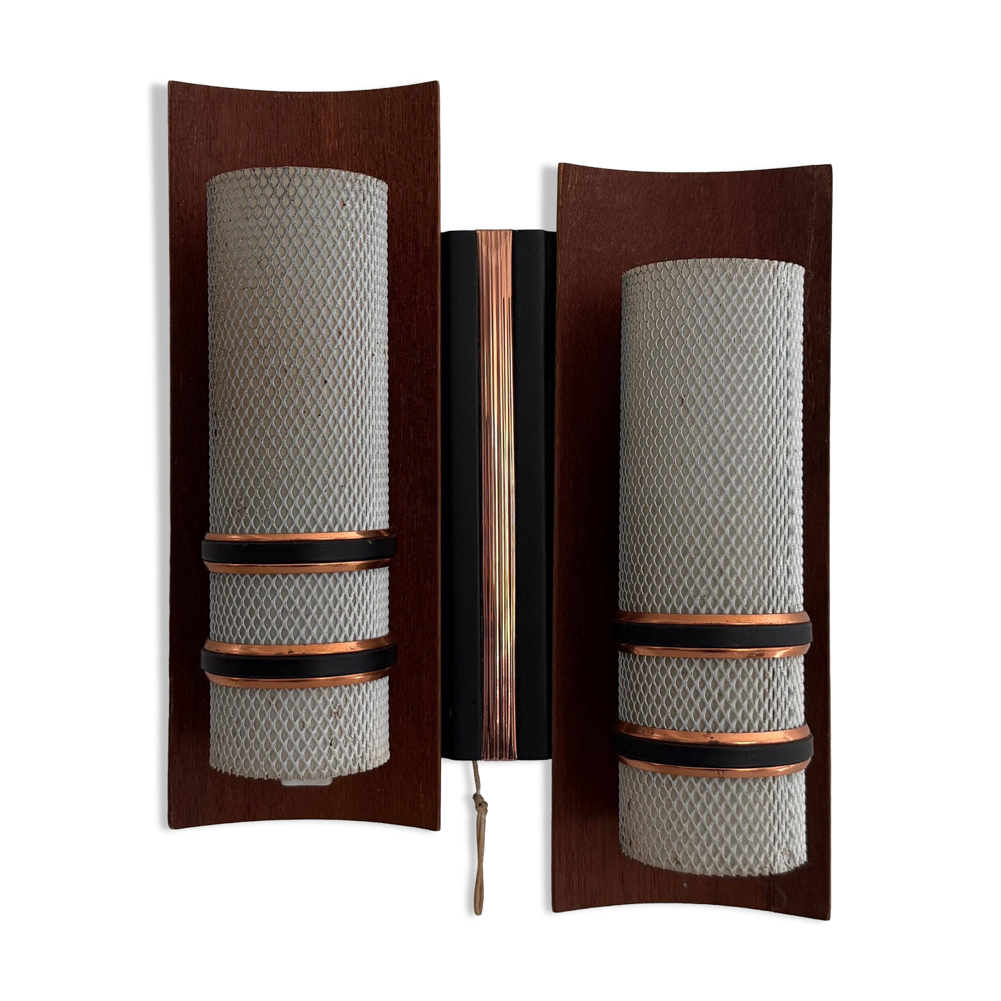 Simple mid-century wall light in metal, wooden and copper base, 1960s, Germany.