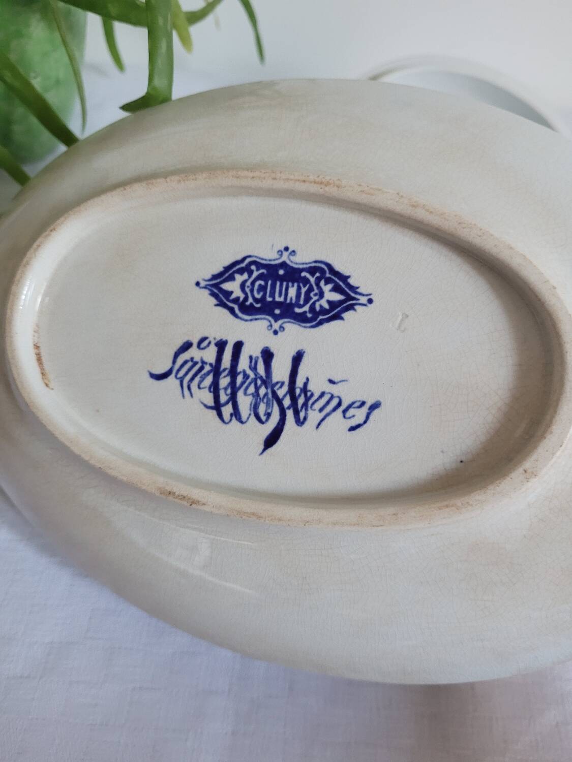 Cluny sauce boat from Sarreguemines