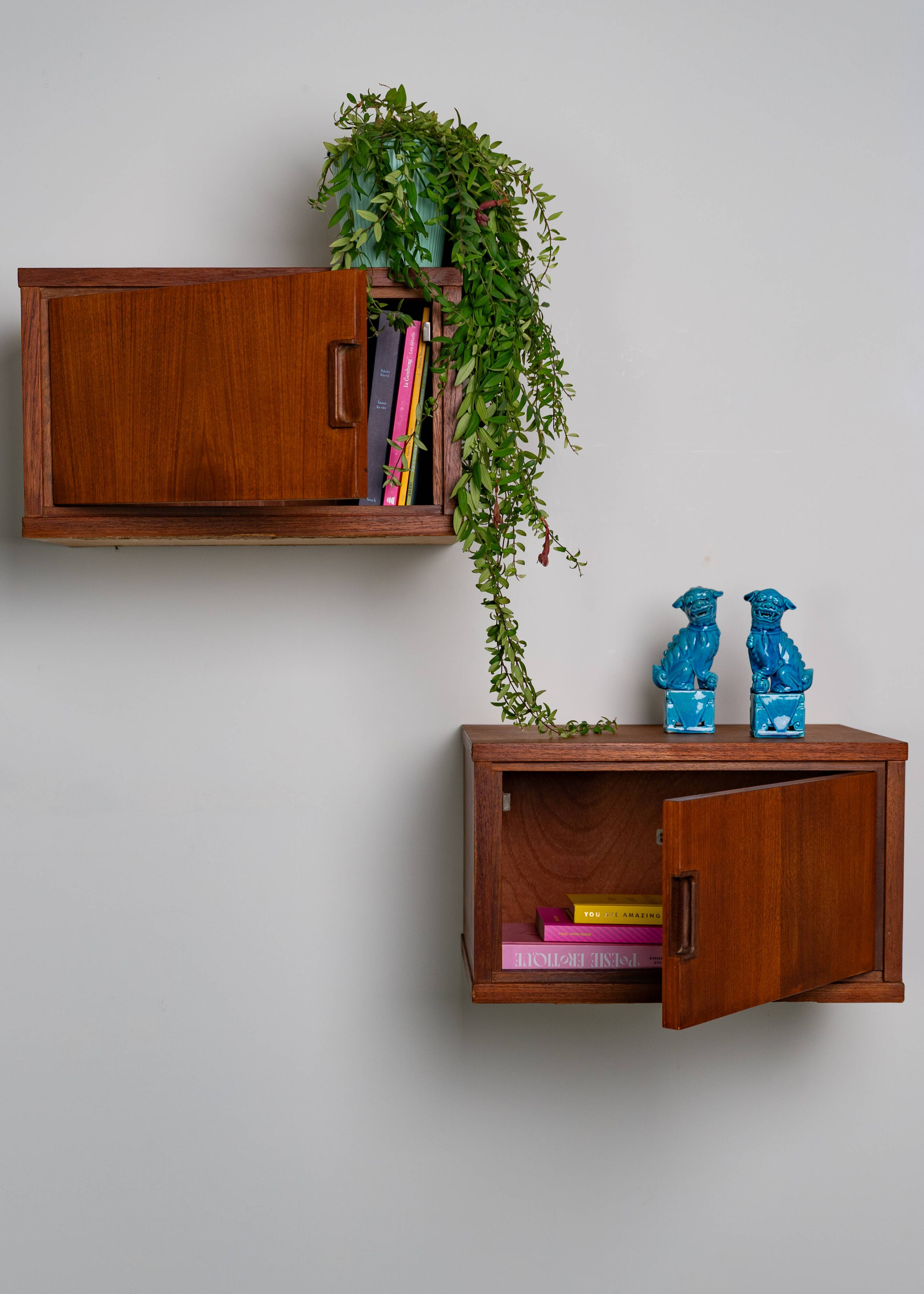 Set of 2 vintage floating nightstands