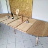 Large oval table in solid walnut renovated
