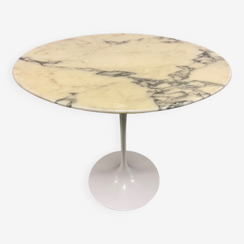 Table d’appoint en marbre ovale Saarinen Tulip  pour Knoll