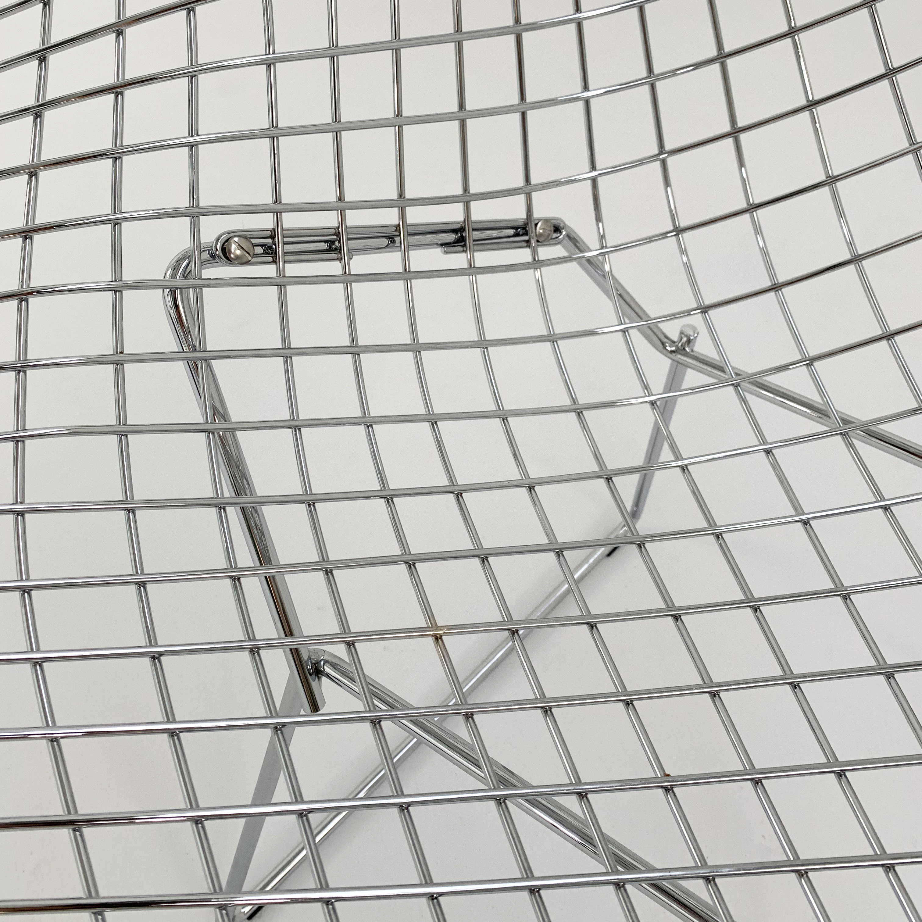 Diamond armchair chromed by Harry Bertoia for Knoll, 1990