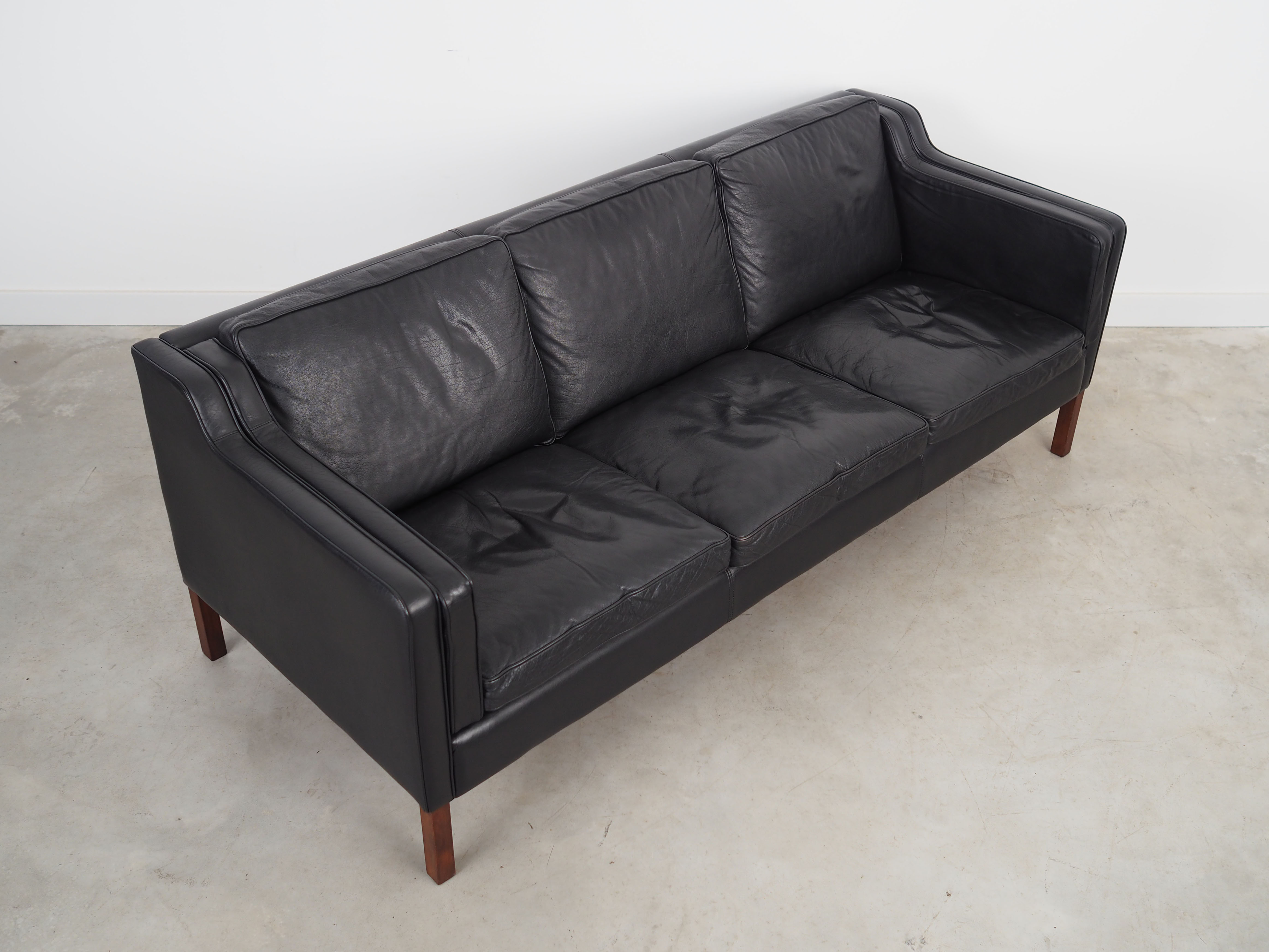 Leather sofa, Danish design, 1960s, manufacturer: Stouby
