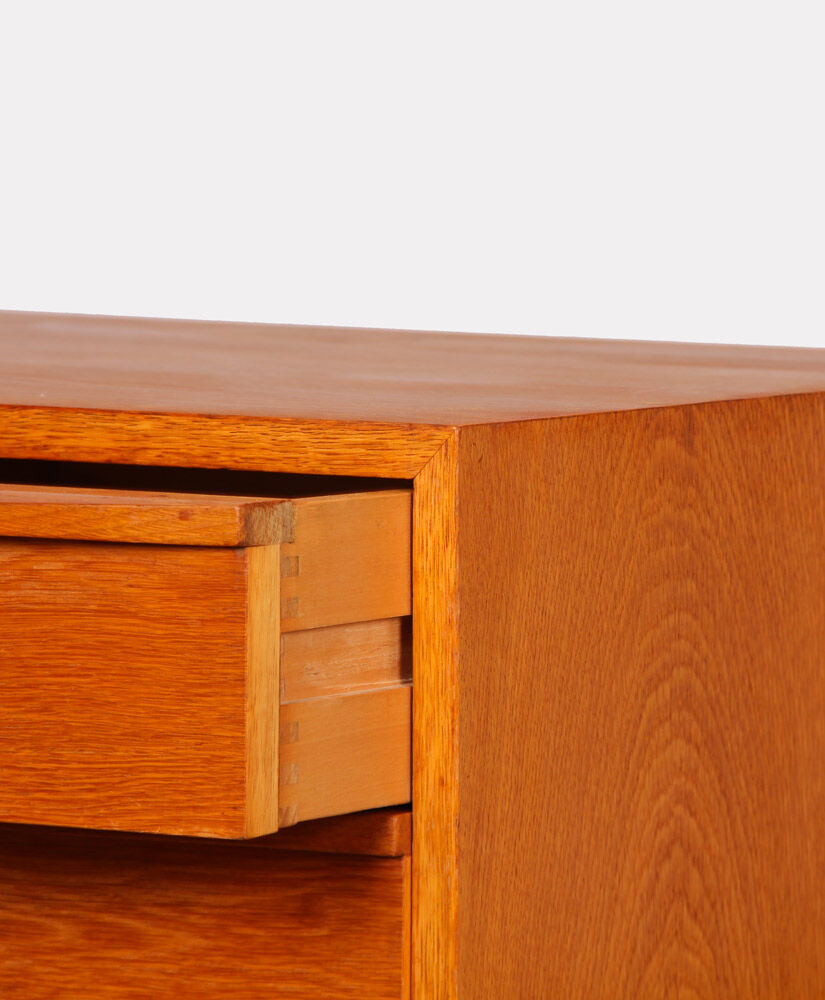 Commode tchèque éditée par Drevozpracujici podnik, 1960