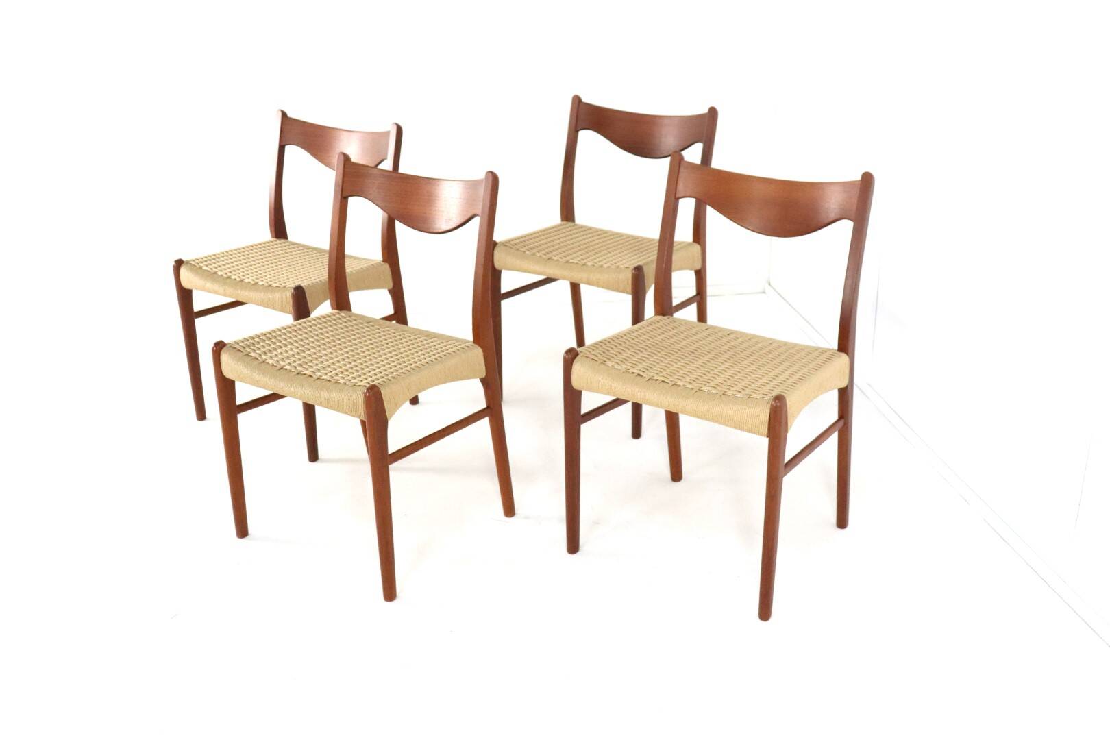 Set of 4 Arne Wahl Iversen for Glyngore papercord chairs 'Naerem'