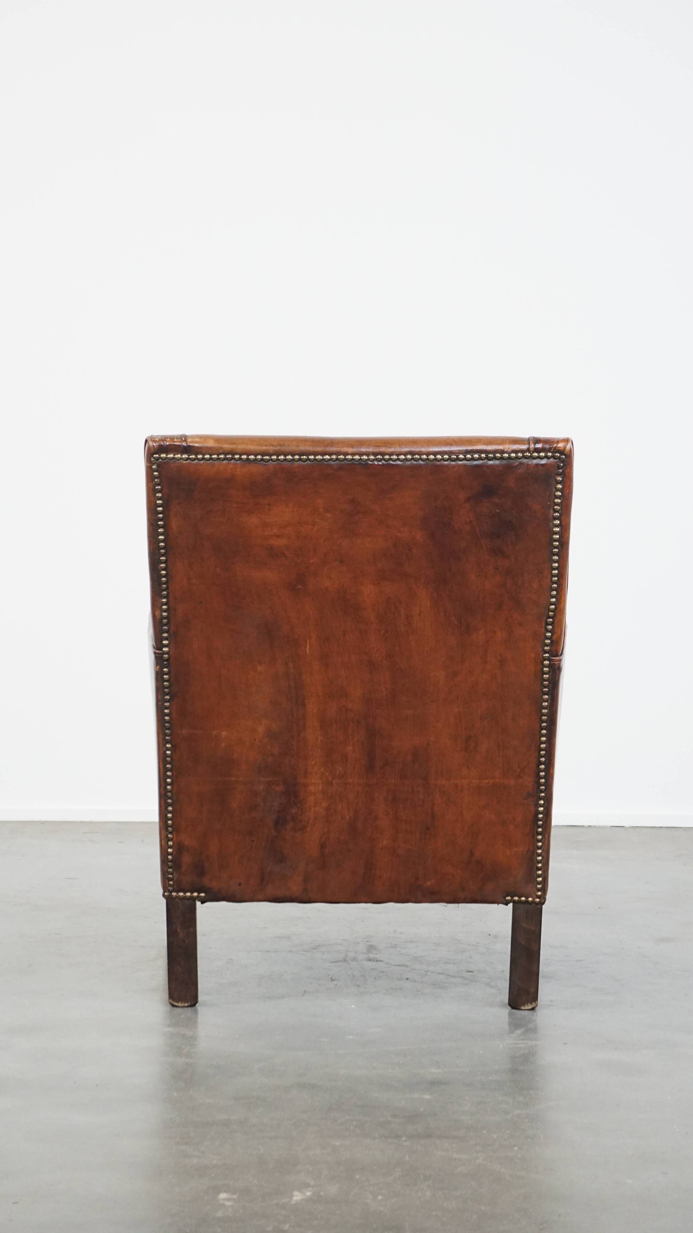 Sheepskin armchair with a refined Art Deco design