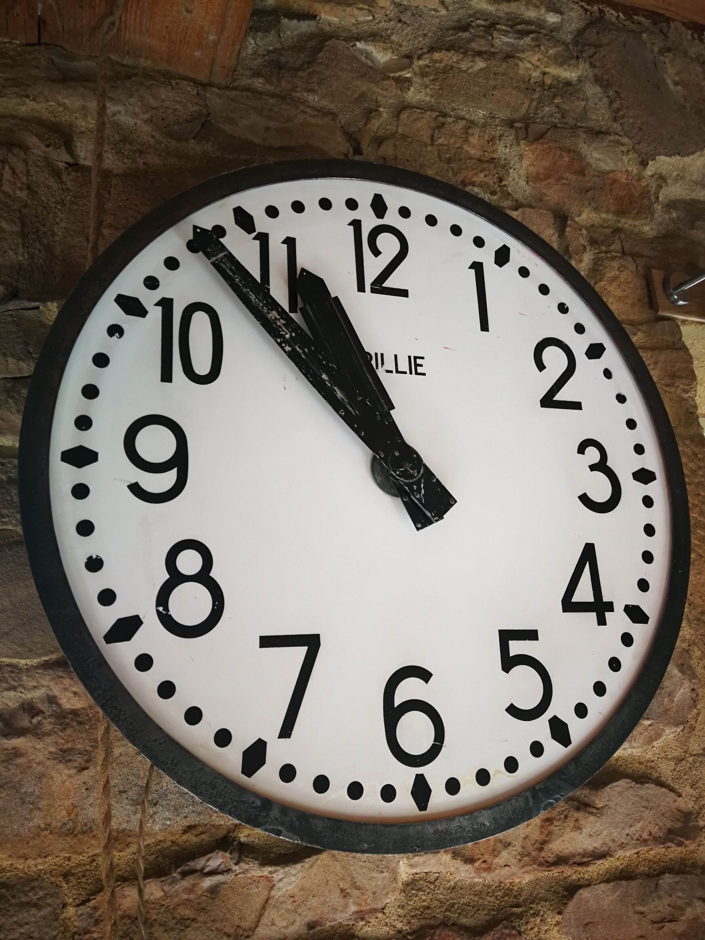 Industrial clock Brillie backlit station