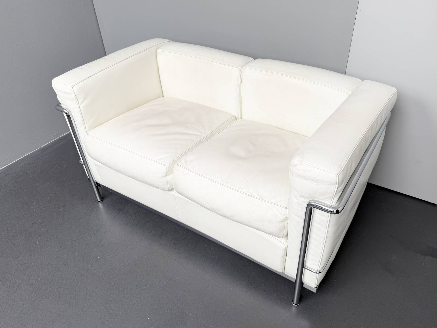 LC2 2-seater sofa by Le Corbusier for Cassina, Italy, 2000s