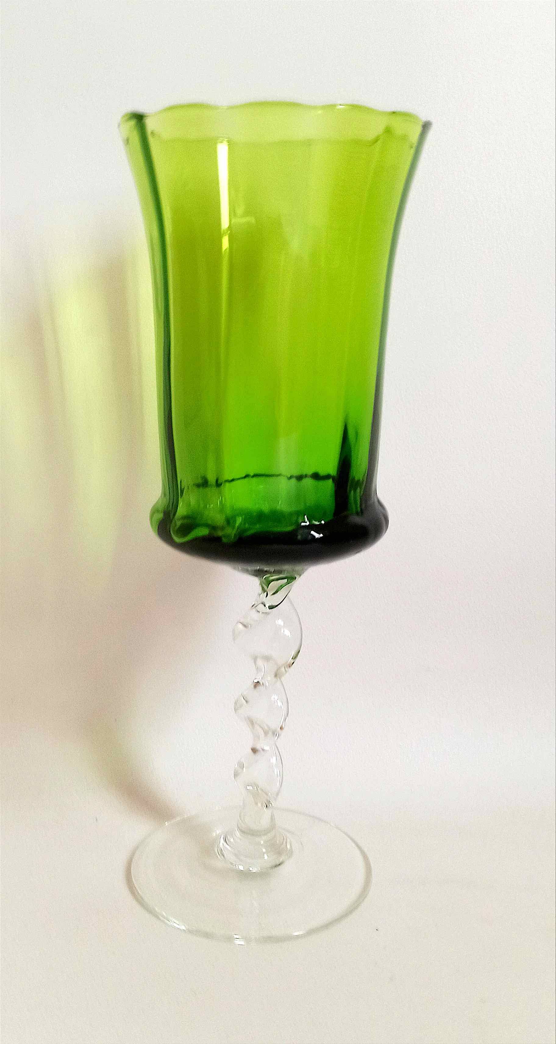 Emerald green chalice Empoli 70s Height 32 cm