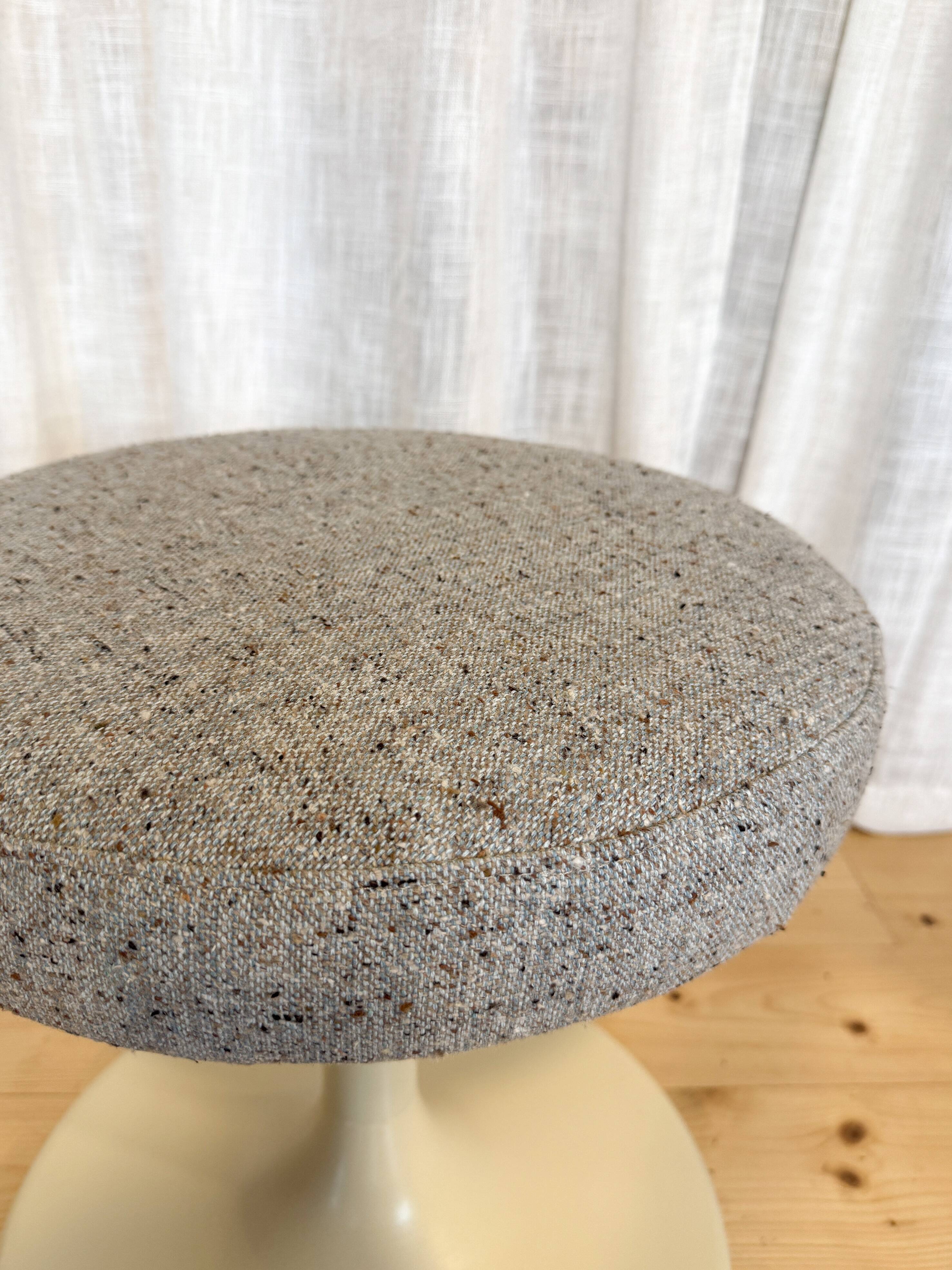 Tabouret tulipe vintage 70’s