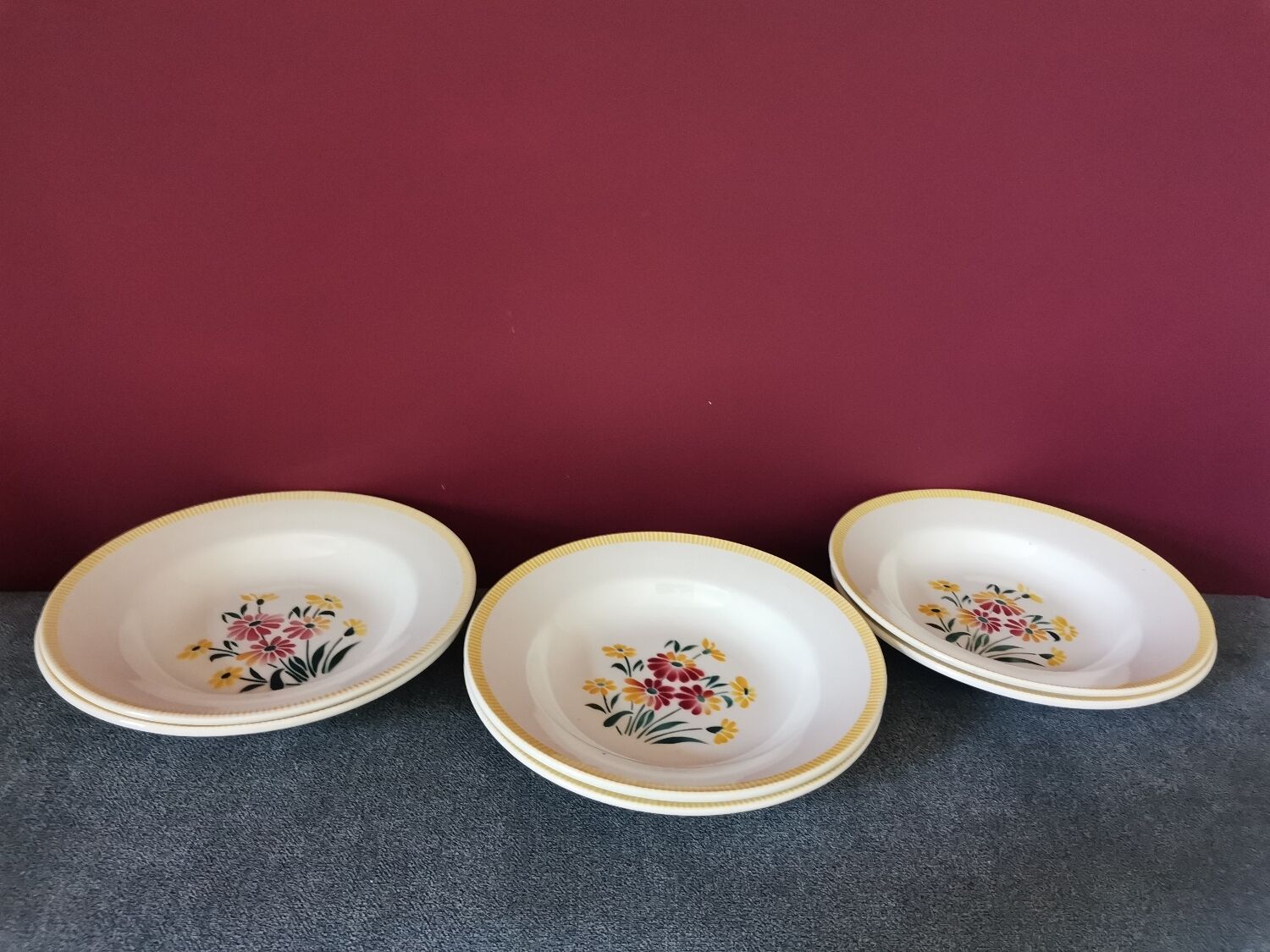 Hollow plates Tania Digoin