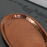 Vase and tray in hammered copper, Suede circa 1960