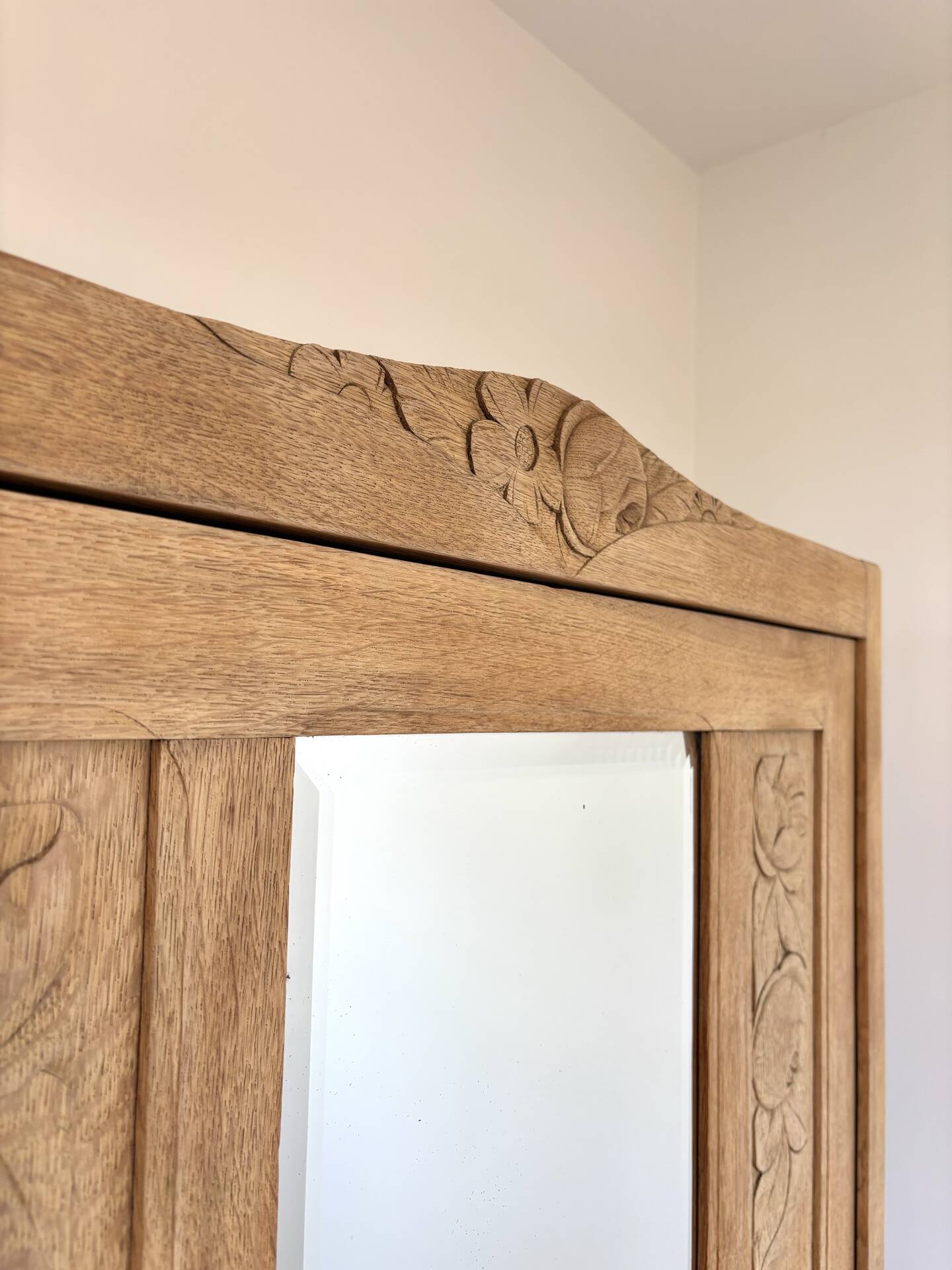Art Deco oak wood bonnetière wardrobe, renovated.