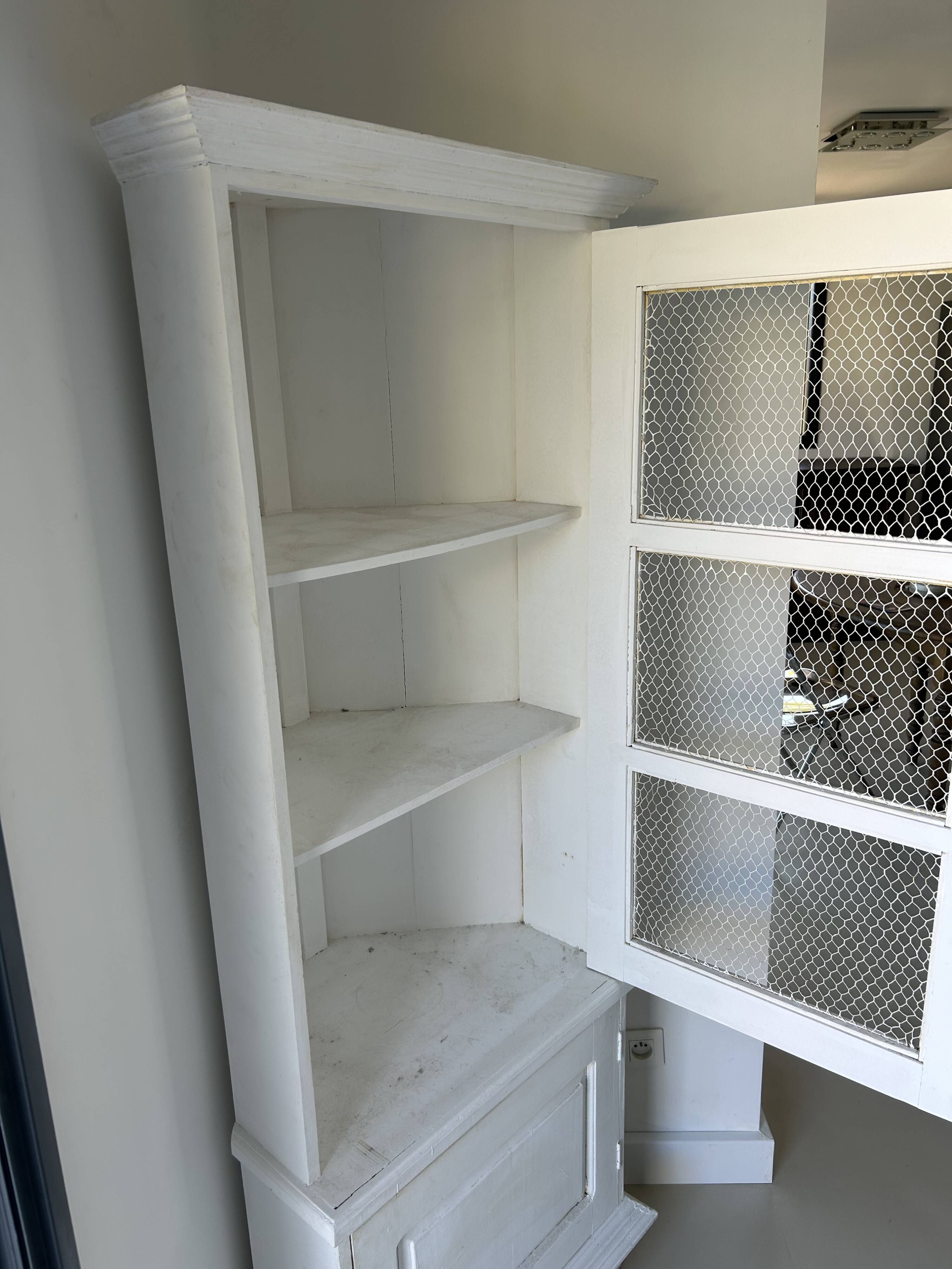 Corner chicken coop furniture
