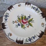 Ensemble de 2 anciennes assiettes motif floral peintes à la main