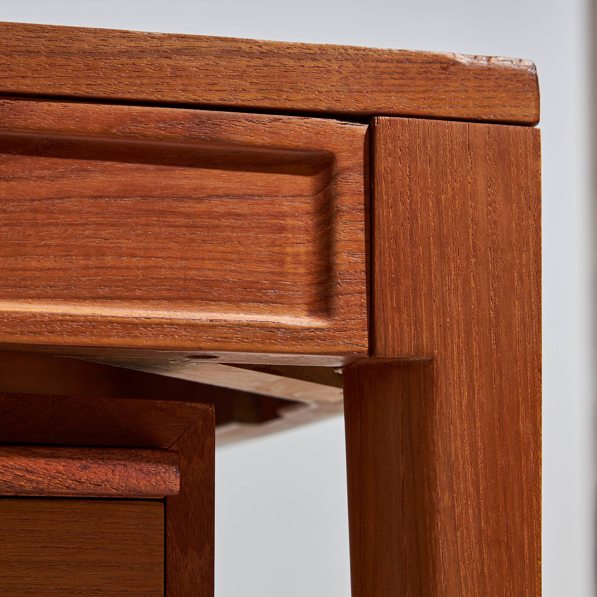 Restored Teak ‘Diplomat’ desk by Finn Juhl for France & Søn, 1950s (MK9758)