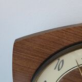 Vintage wall clock in electric smi formica with date