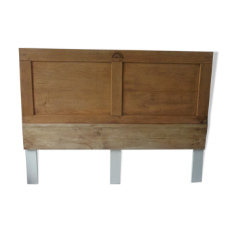 Headboard of 160 made with an old oak door