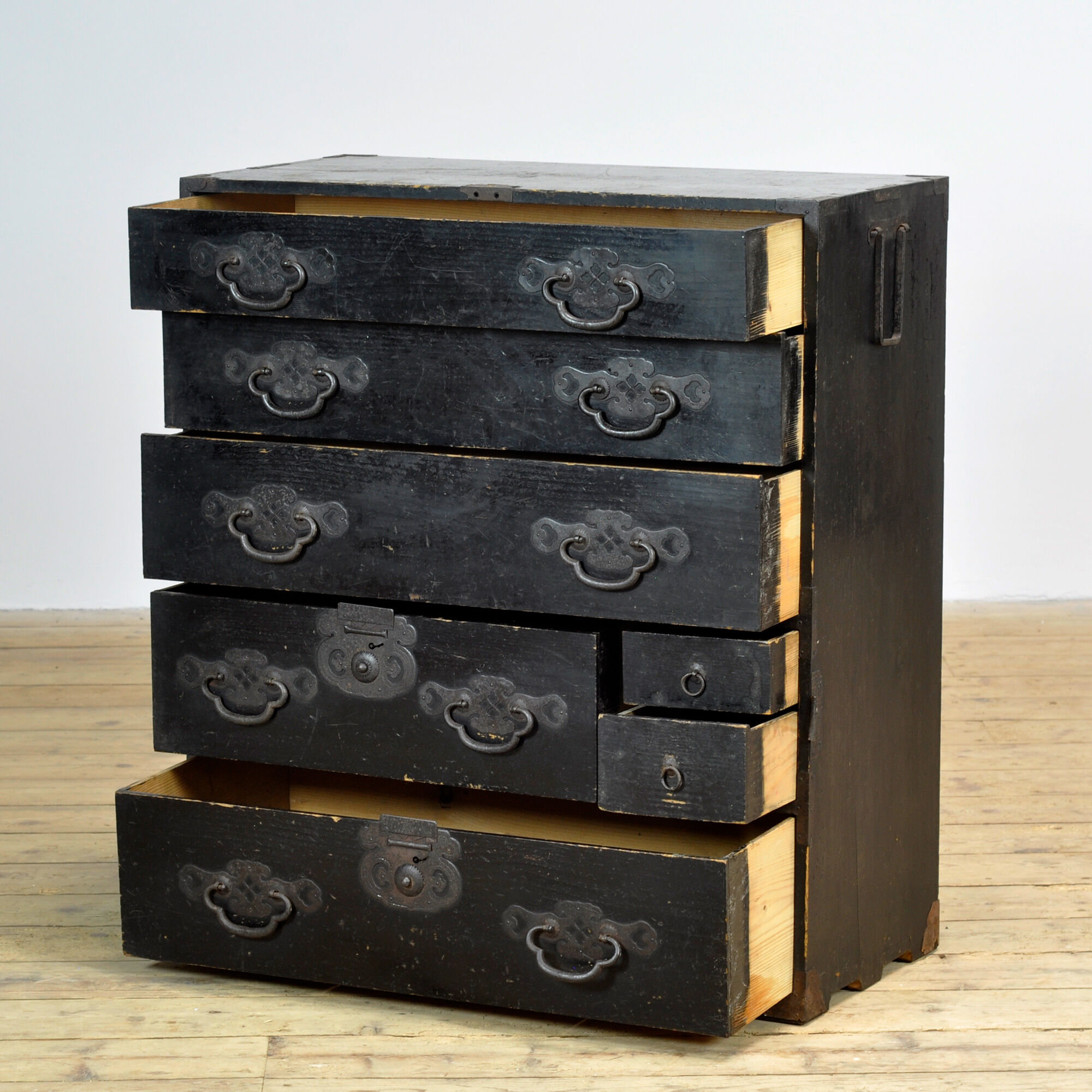 Japanese Tansu chest of drawers, circa 1870