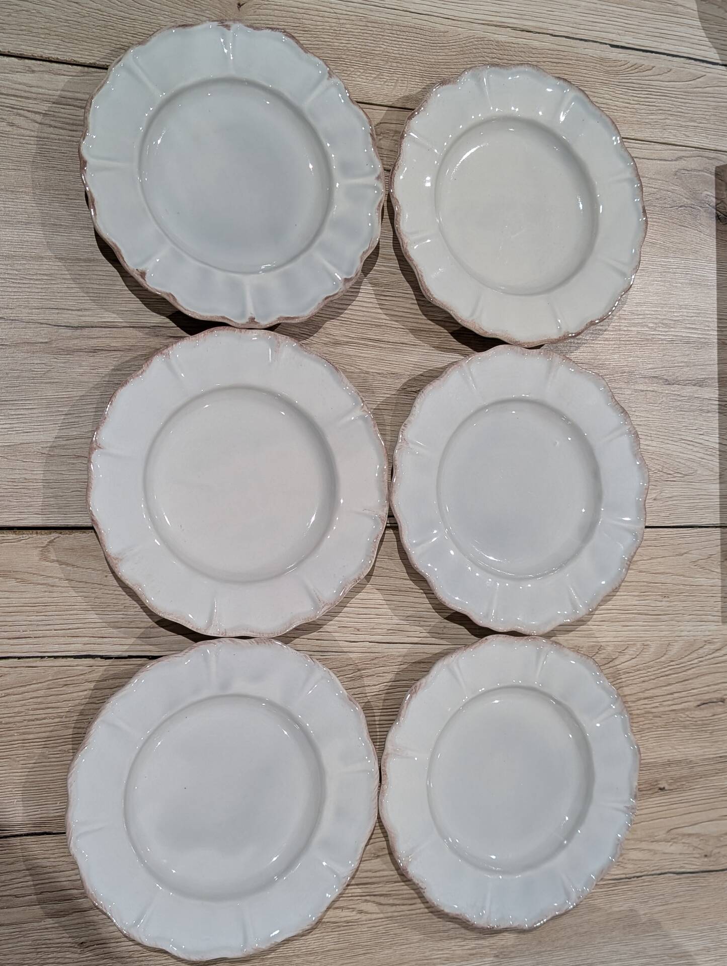 6 assiettes à dessert en céramique frangée blanche et rose
