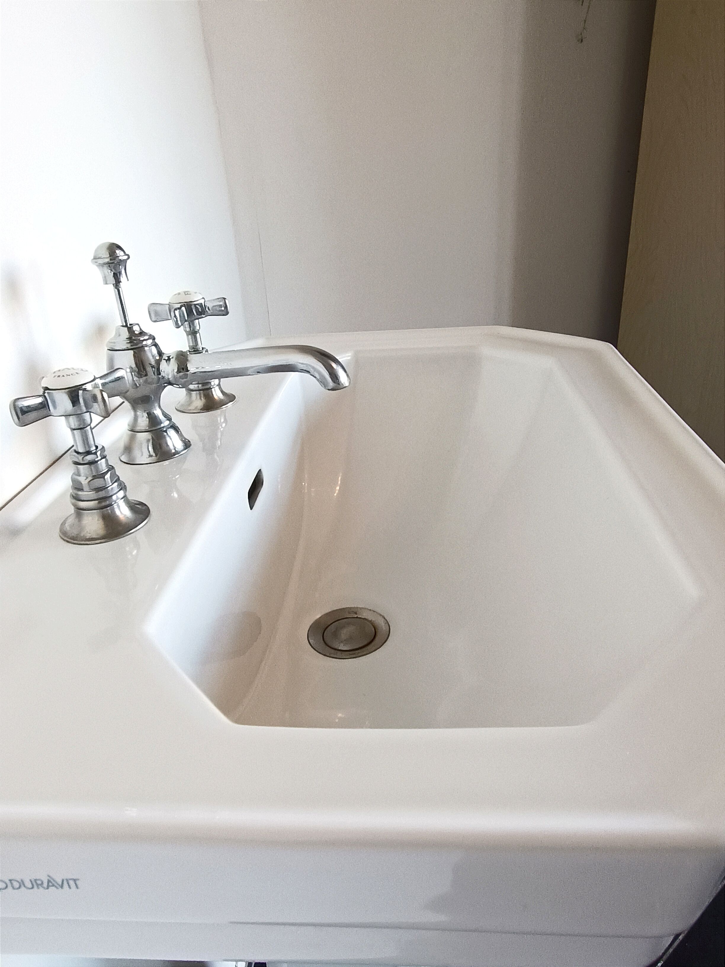 Washbasin and column 1930 Duravit 3 holes