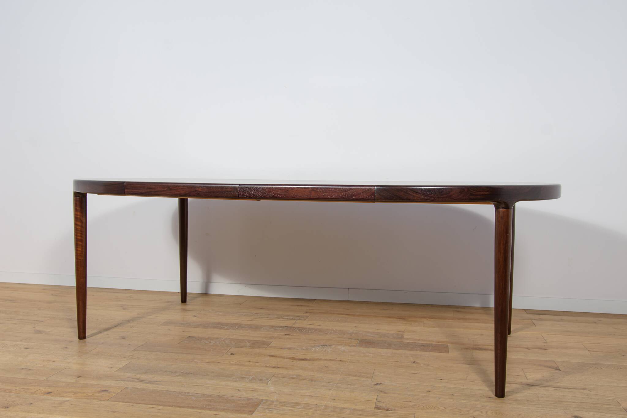 Mid-Century Round Rosewood Extendable Dining Table, Denmark, 1960s