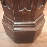 Gothic style wooden column