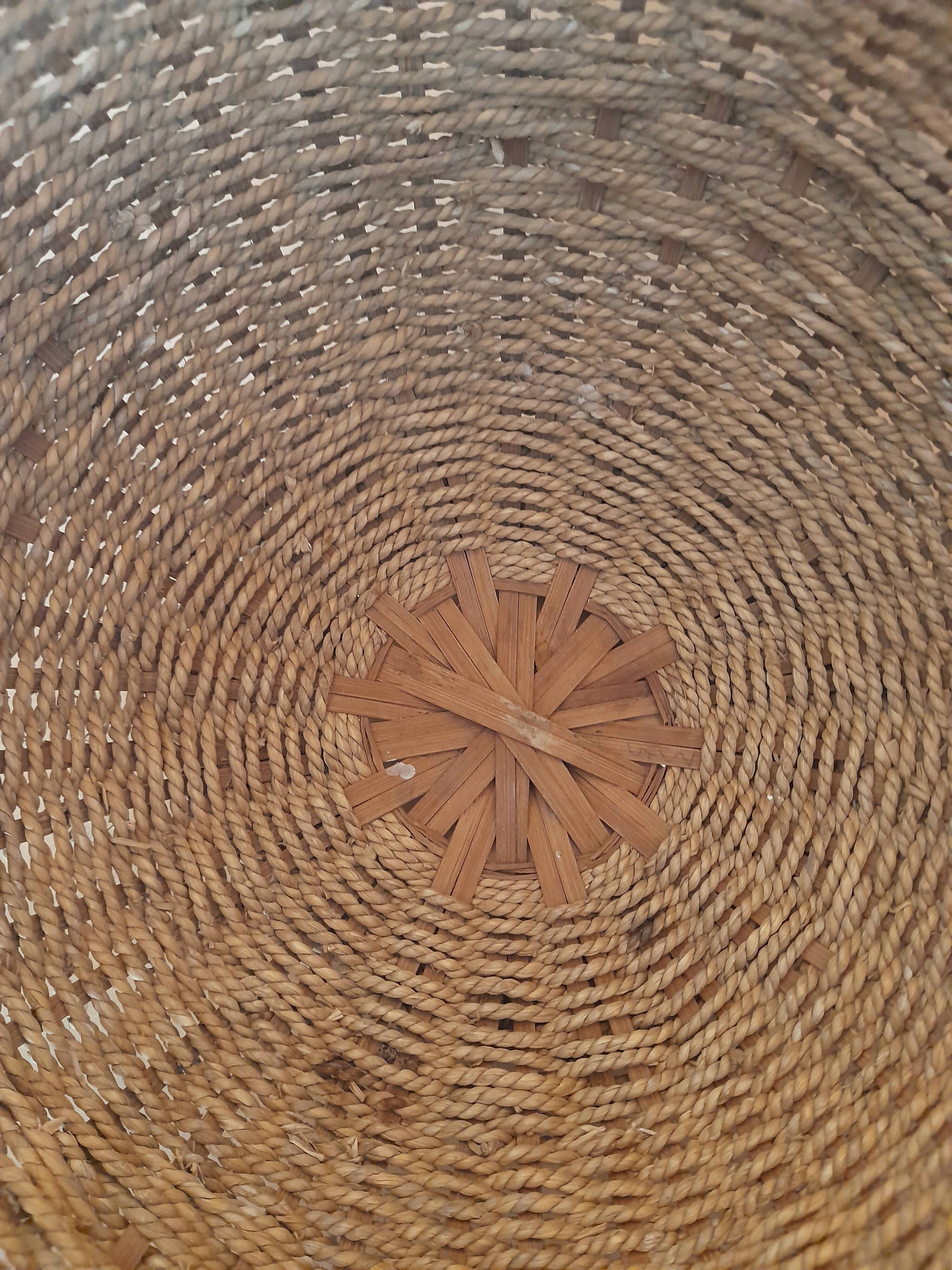 Grande corbeille en corde et osier