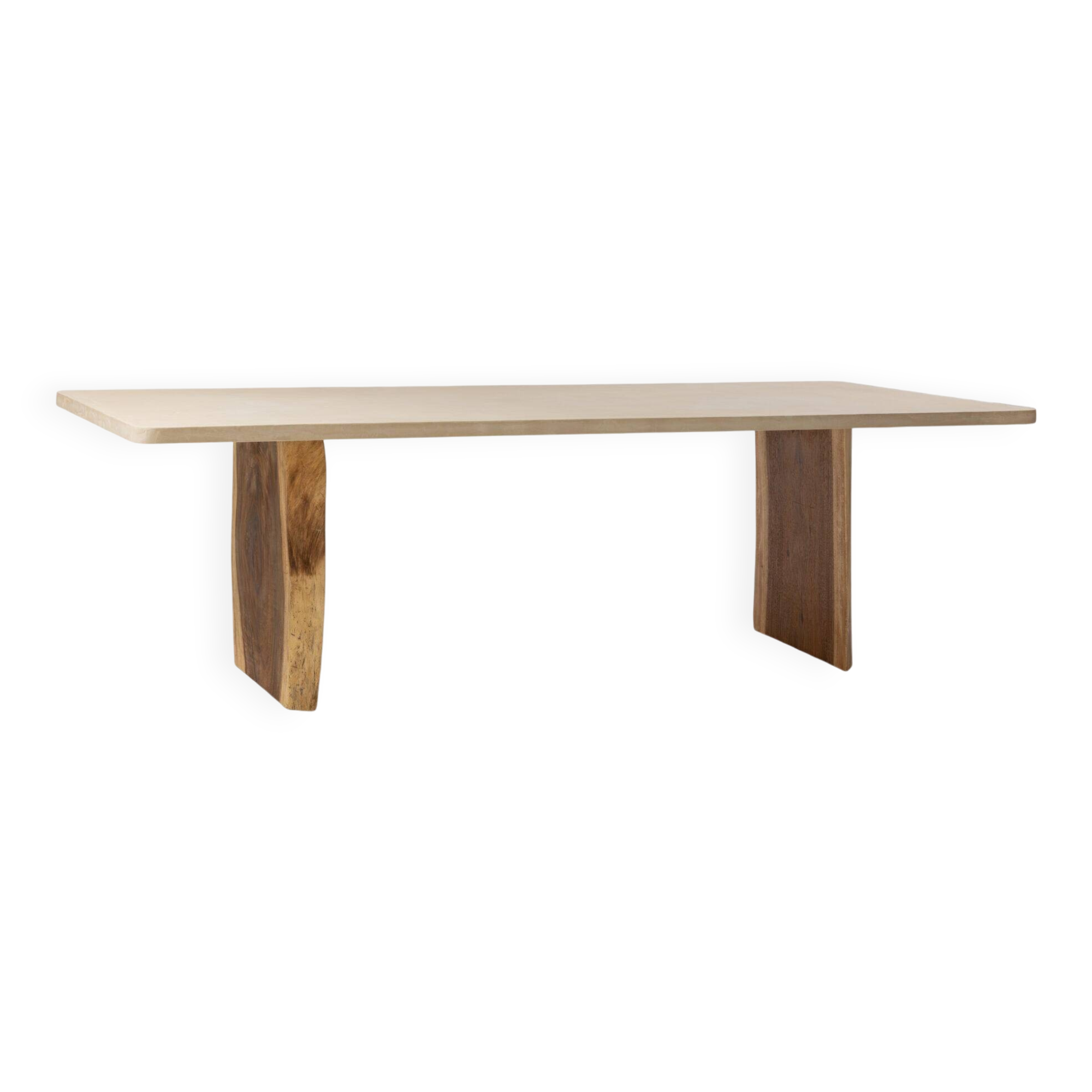 Ninō dining table with suar legs