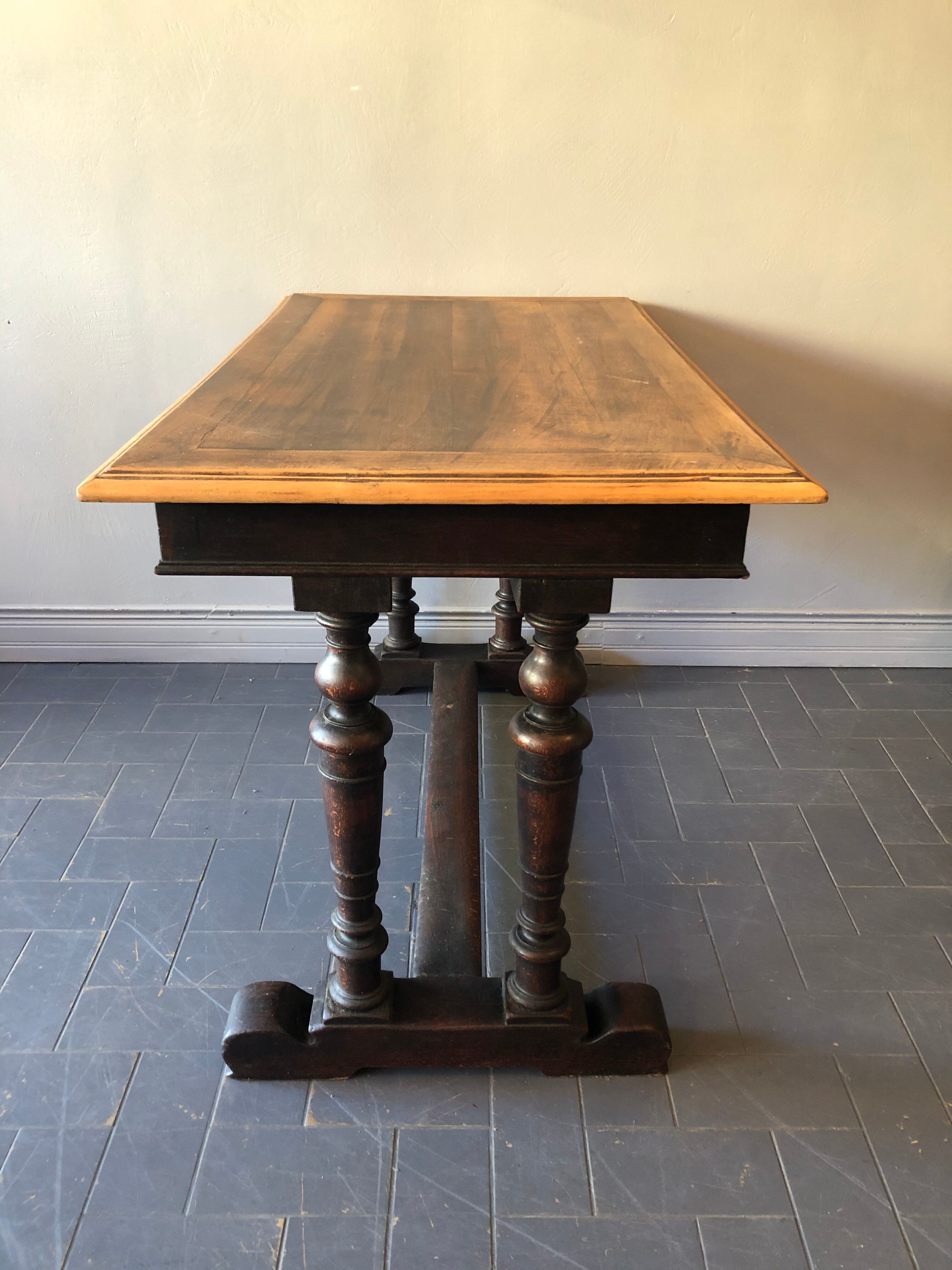 Bistro table early XXth