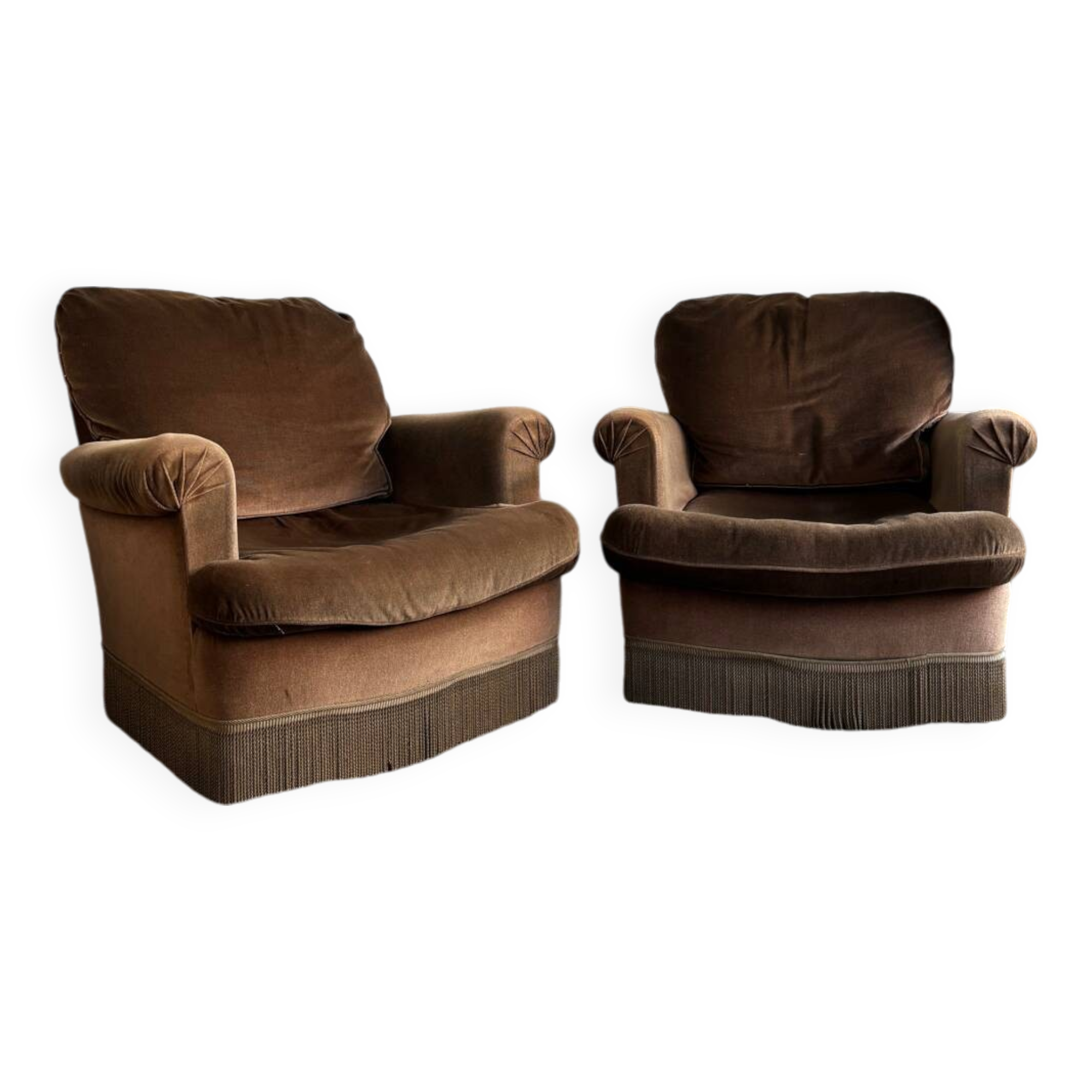 Velvet frog armchairs
