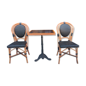 Ensemble table et 2 chaises bistrot vintage/rotin et vinyle tressé