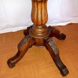 Louis Philippe pedestal table in solid walnut