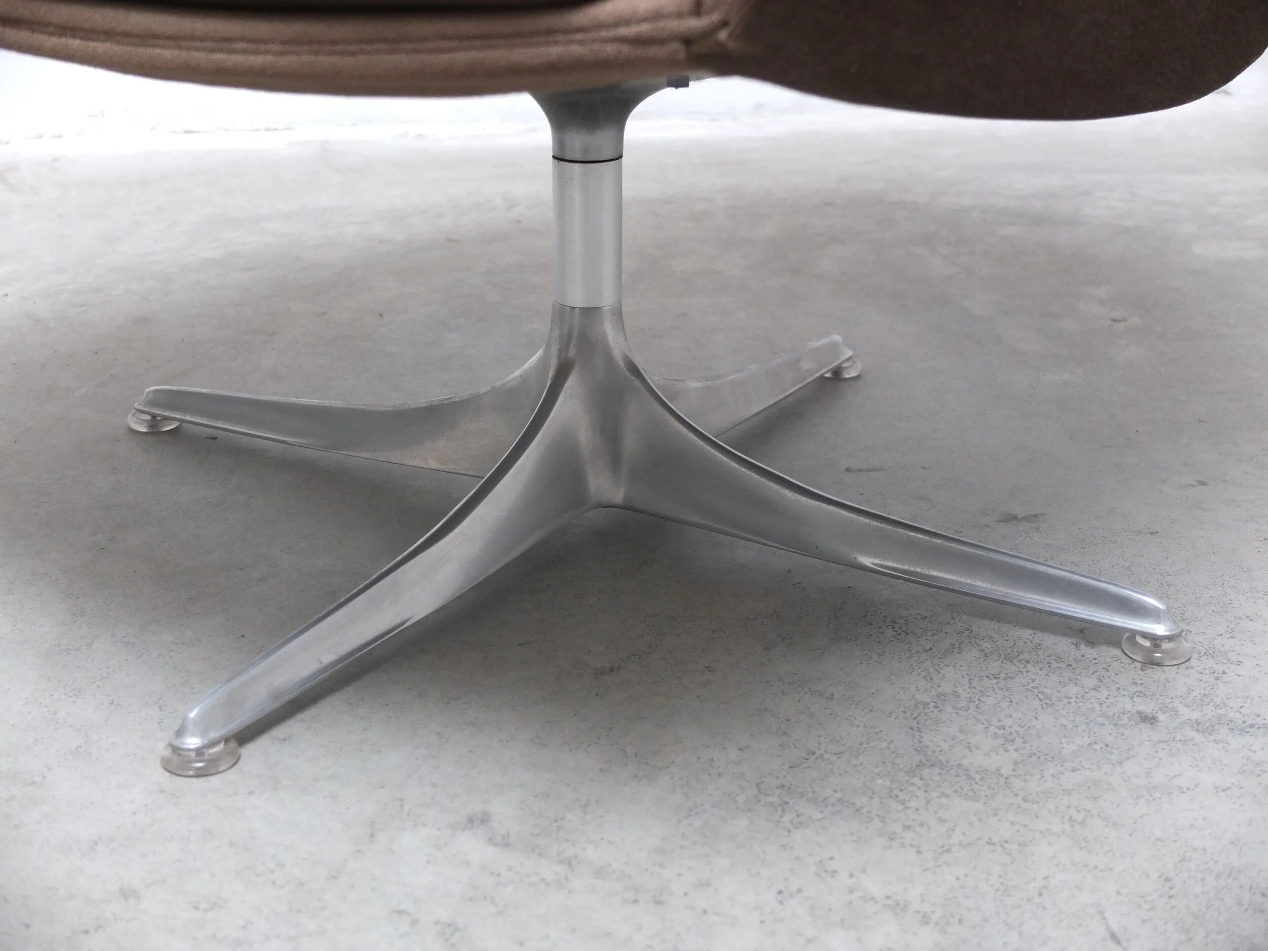 Paire de fauteuils pivotants 'Sedia' par Horst Brüning pour COR, 1972